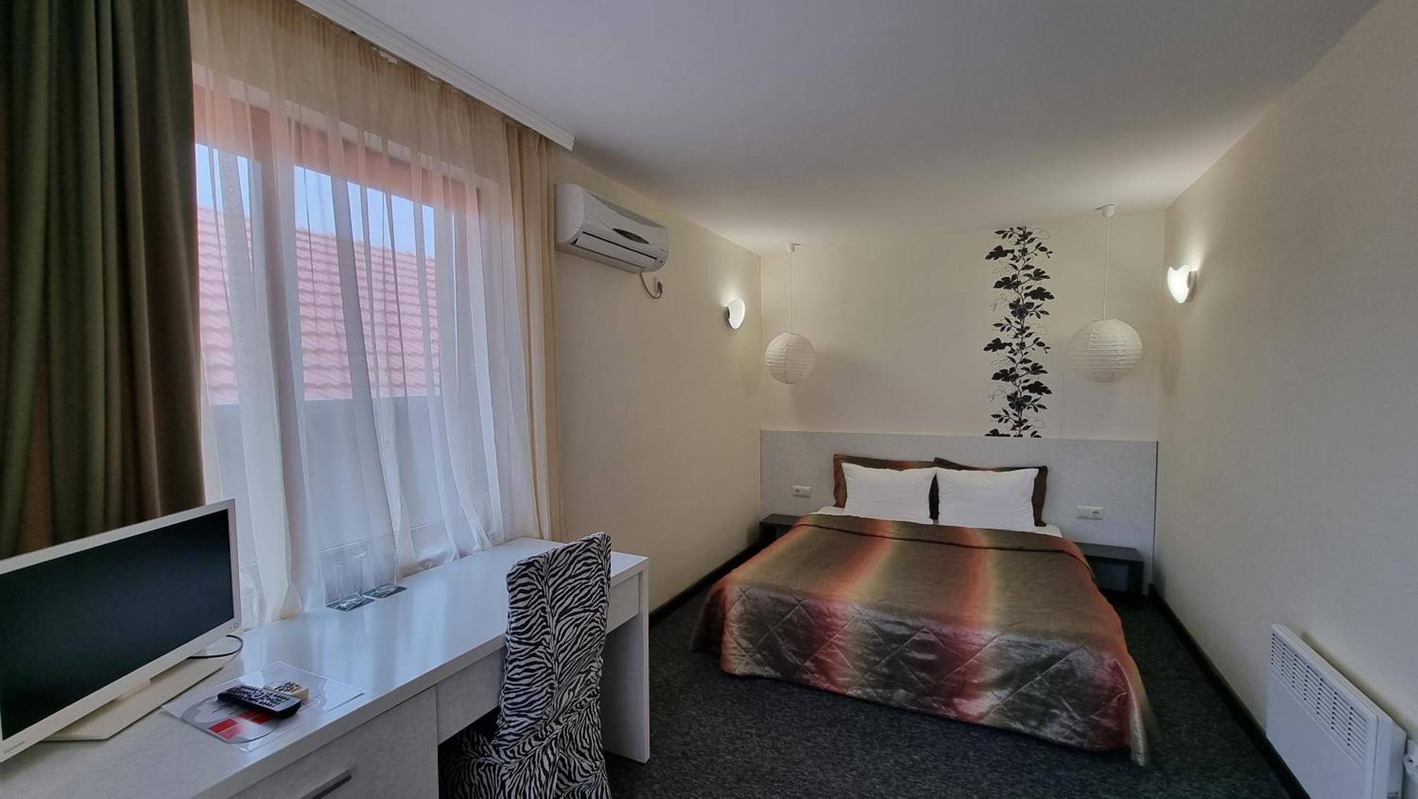 диаманти 3*